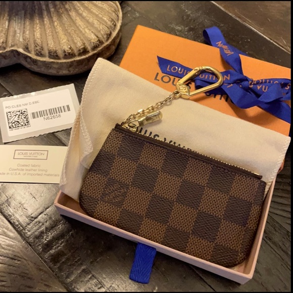 Louis Vuitton Handbags - 💯% Authentic LOUIS VUITTON
Damier Ebene Key Pouch✨